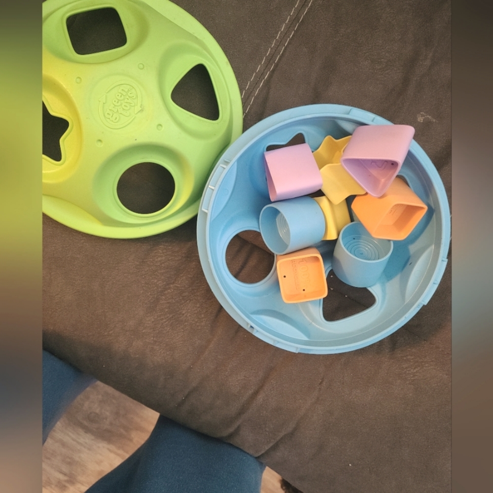 Baby shape sorter